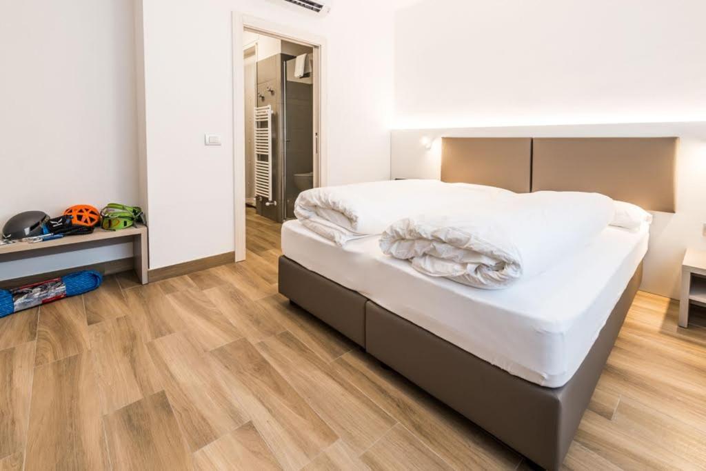 Albergo Garni Francesco Torbole Sul Garda Extérieur photo