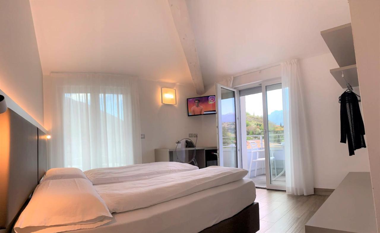Albergo Garni Francesco Torbole Sul Garda Extérieur photo