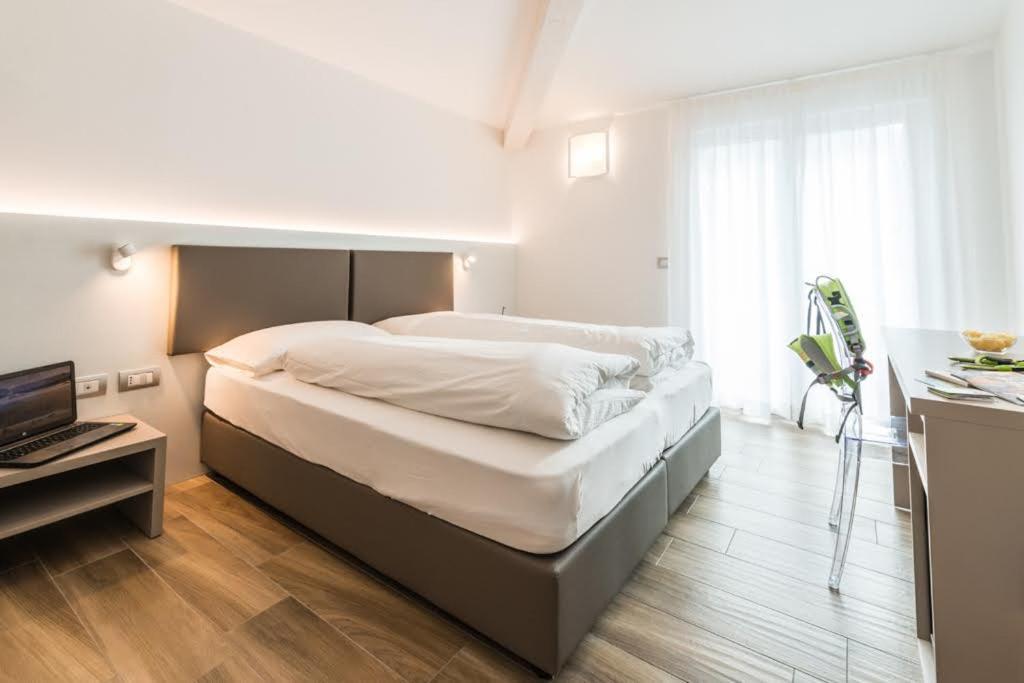 Albergo Garni Francesco Torbole Sul Garda Extérieur photo