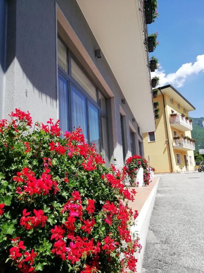 Albergo Garni Francesco Torbole Sul Garda Extérieur photo