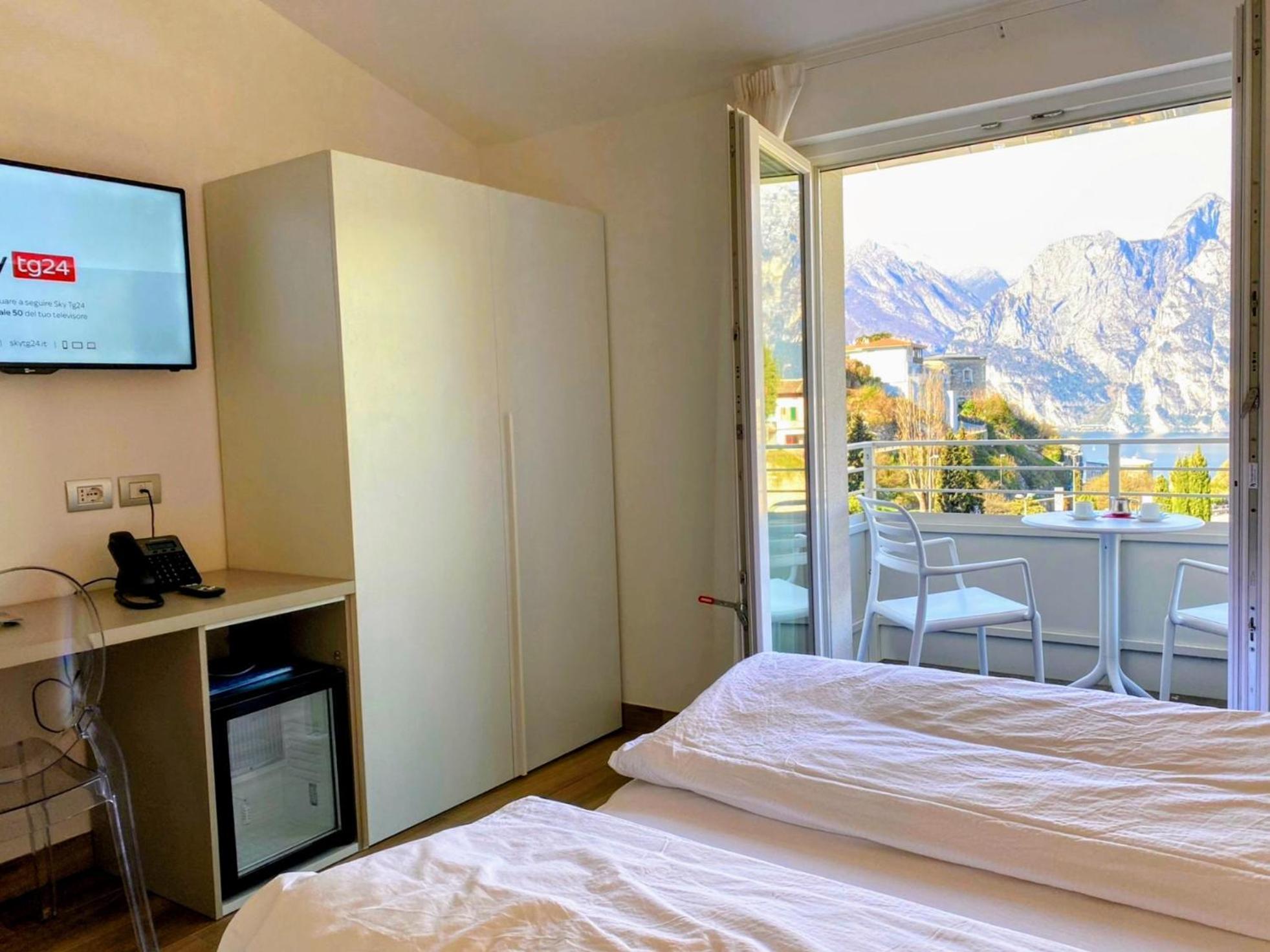 Albergo Garni Francesco Torbole Sul Garda Extérieur photo