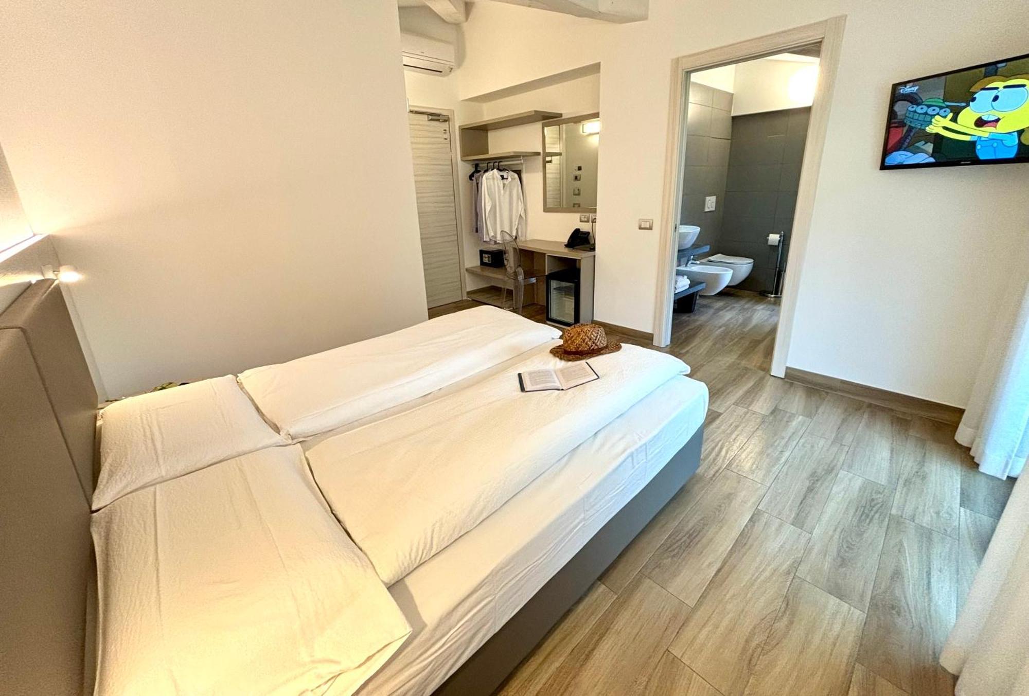 Albergo Garni Francesco Torbole Sul Garda Extérieur photo