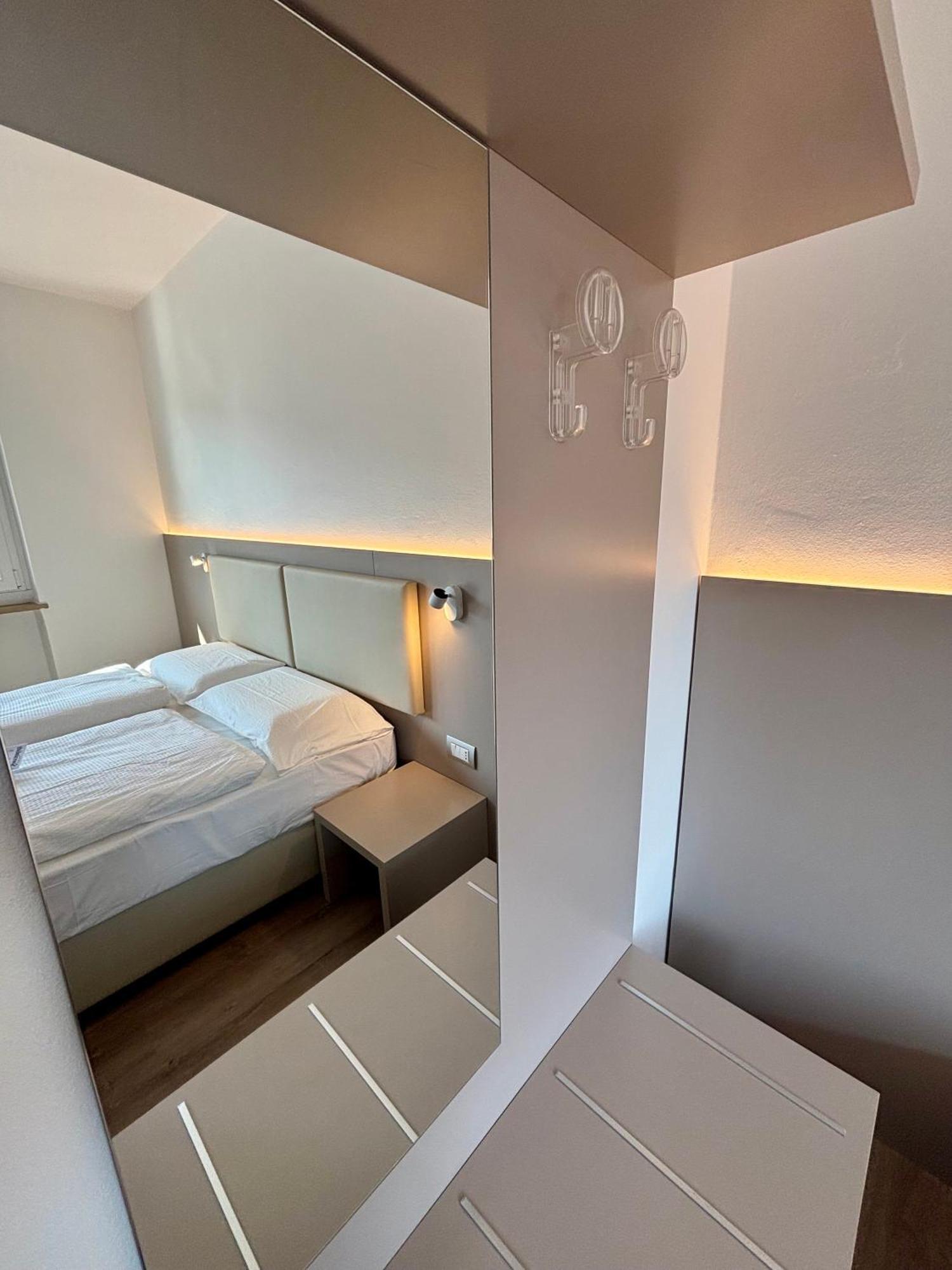 Albergo Garni Francesco Torbole Sul Garda Extérieur photo
