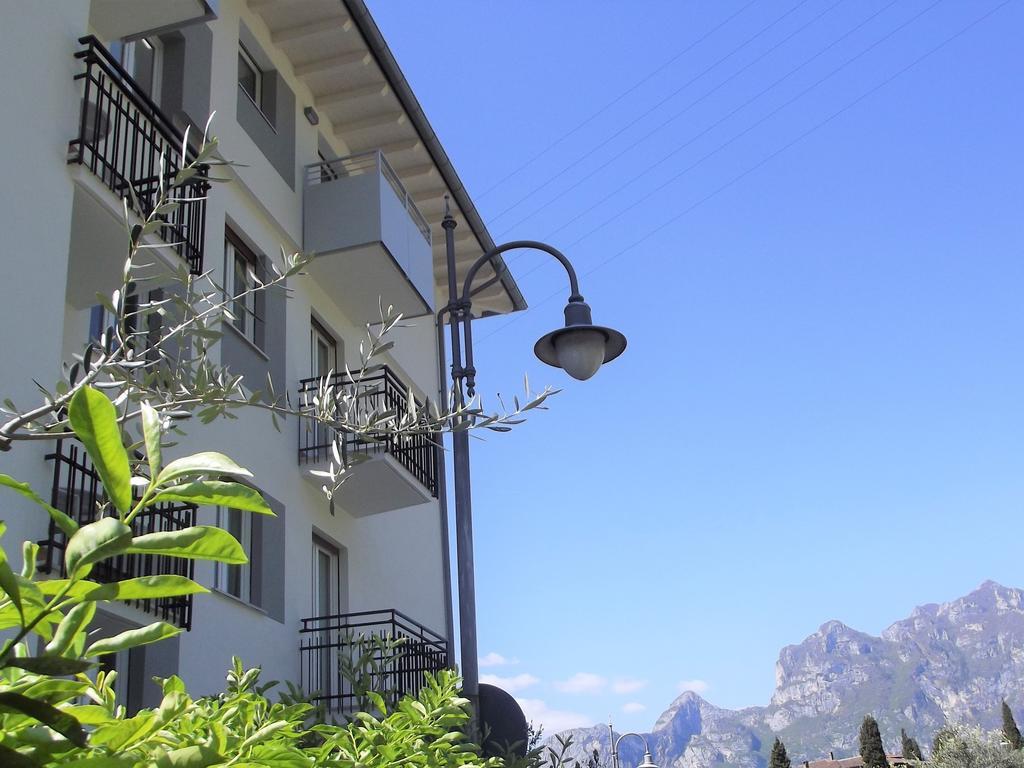 Albergo Garni Francesco Torbole Sul Garda Extérieur photo