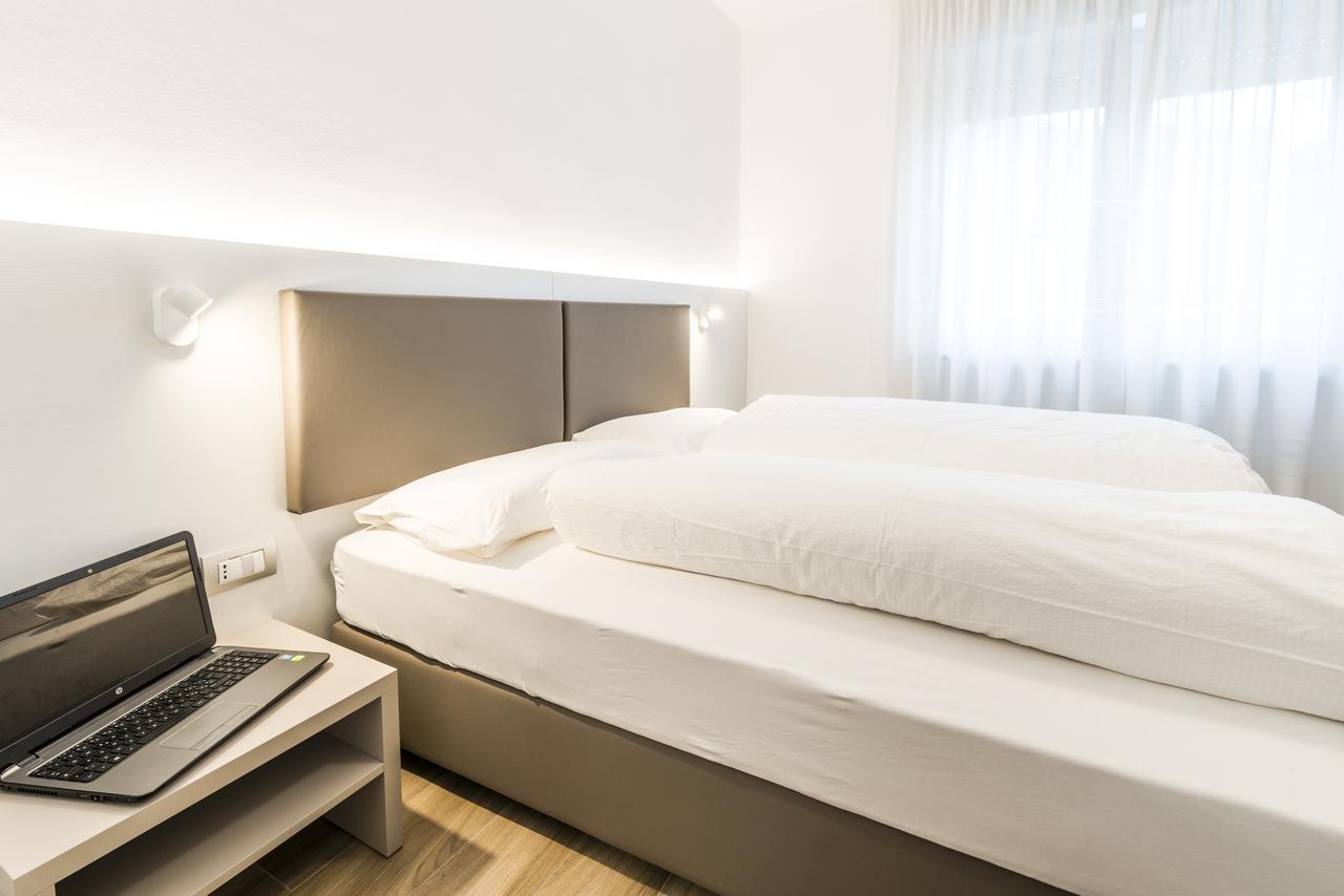 Albergo Garni Francesco Torbole Sul Garda Extérieur photo